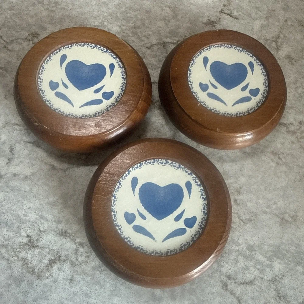 Vtg Glass 3 Canister Set Blue Heart Wood Top Counter Rack Farmhouse Kitchen
